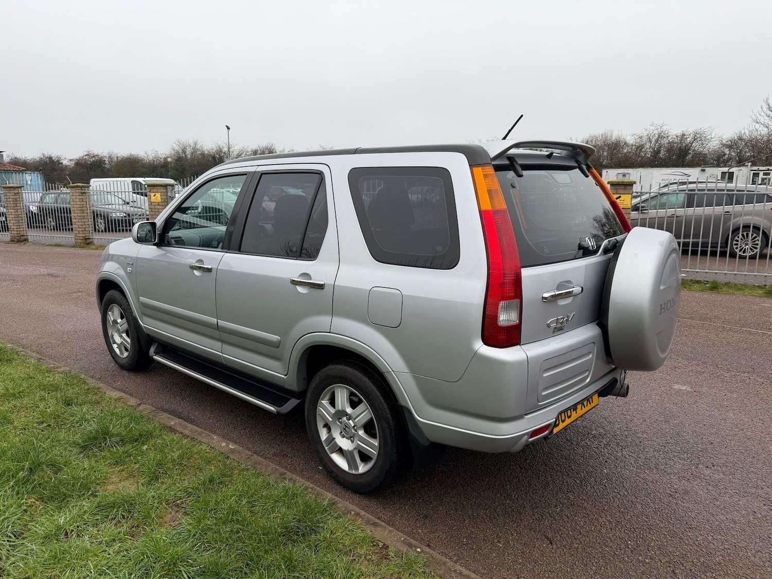 Used Honda CR-V 2004 for sale - 77633877: Photo 4