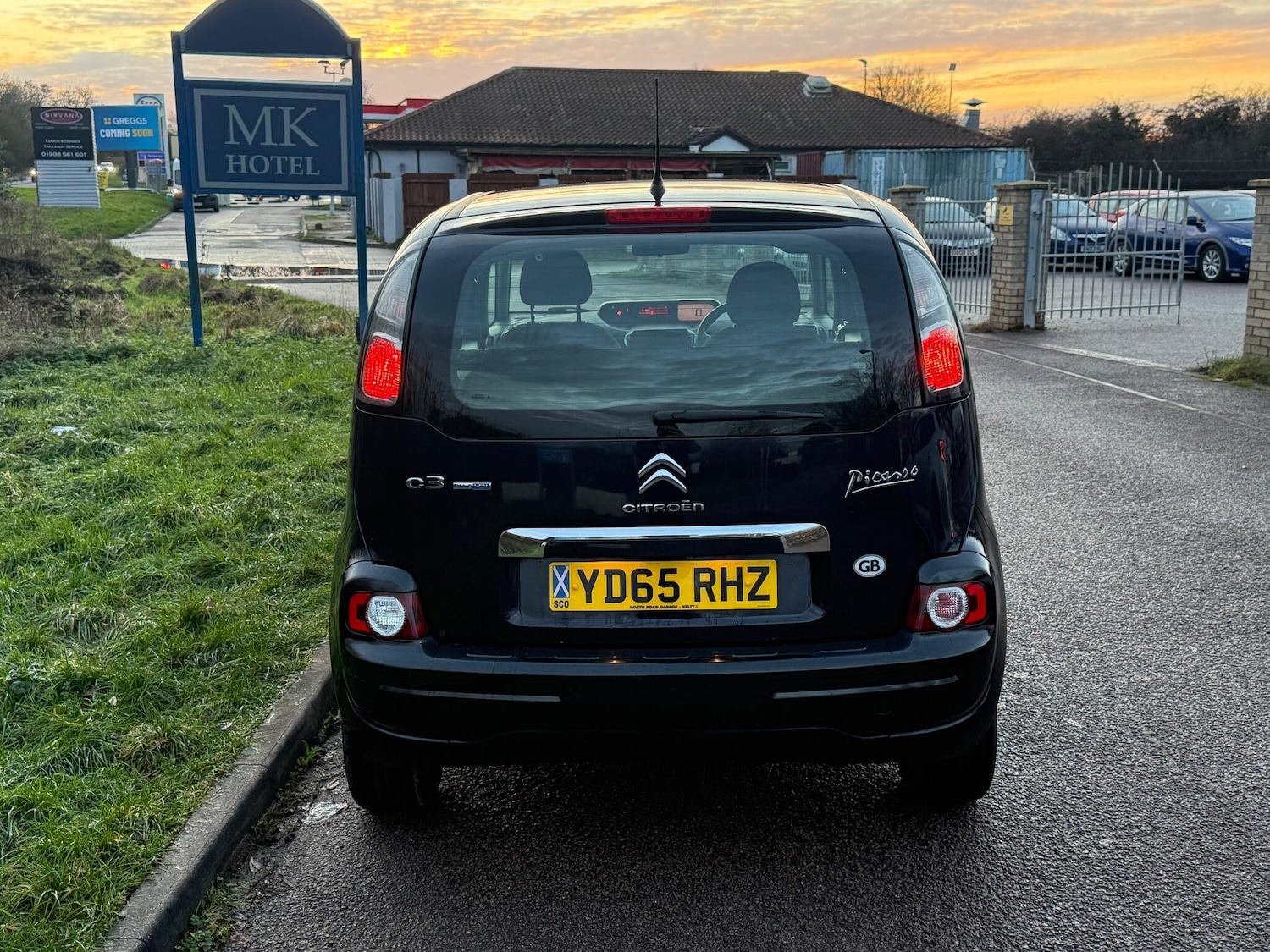 Used Citroen C3 Picasso 2015 for sale - 76965570: Photo 6