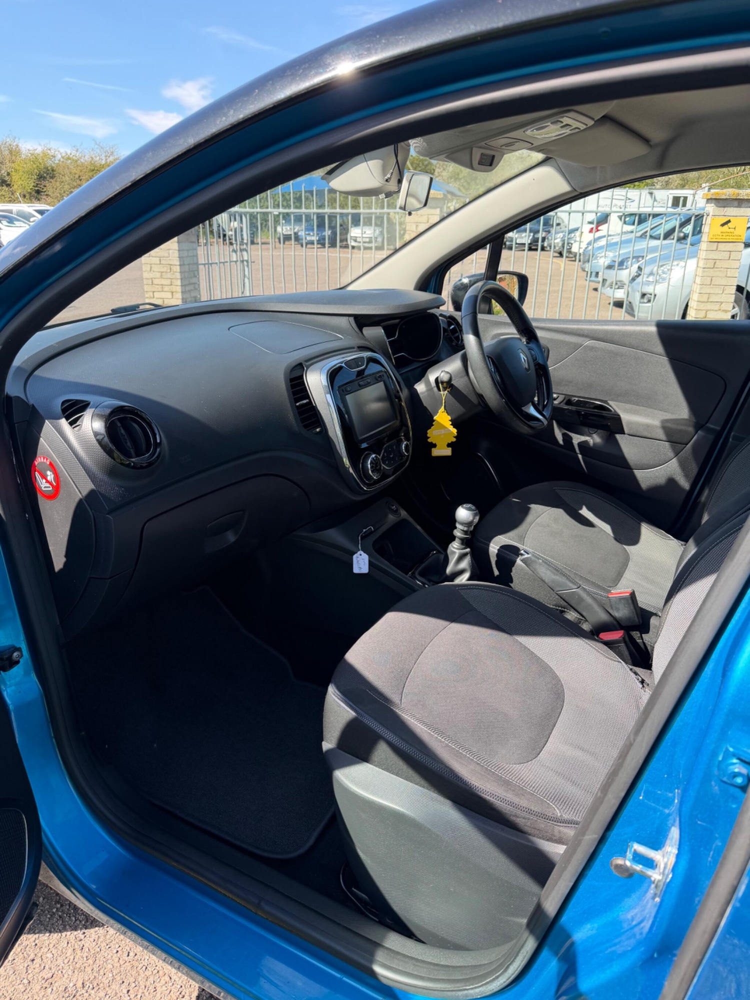 Used Renault Captur 2015 for sale - 78147725: Photo 15