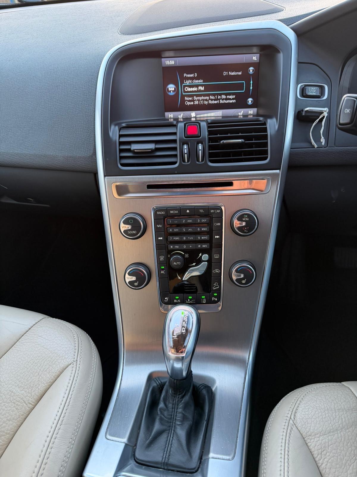 Used Volvo XC60 2013 for sale - 77229402: Photo 12