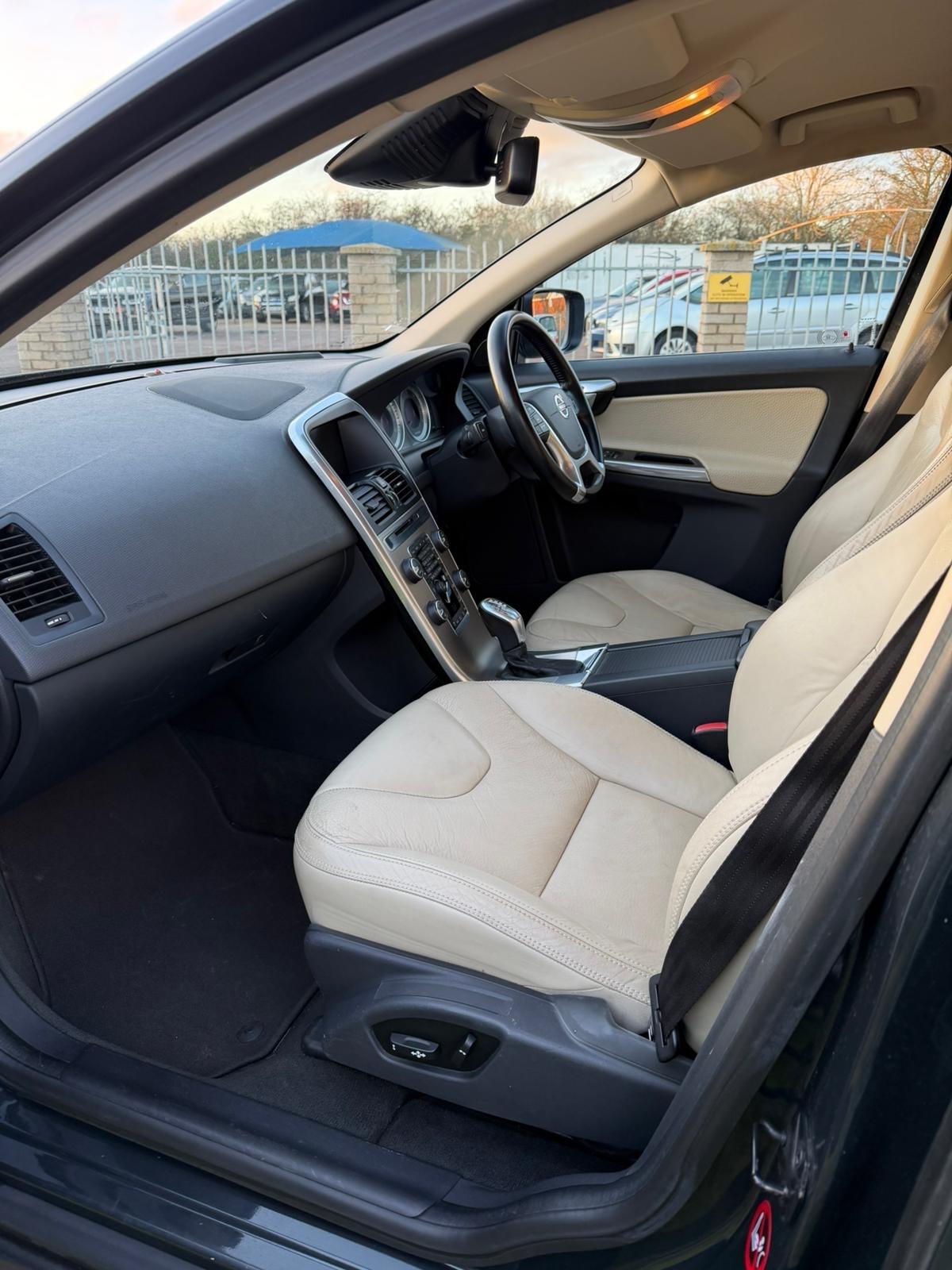 Used Volvo XC60 2013 for sale - 77229402: Photo 14