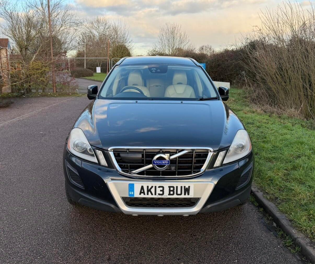 Used Volvo XC60 2013 for sale - 77229402: Photo 2