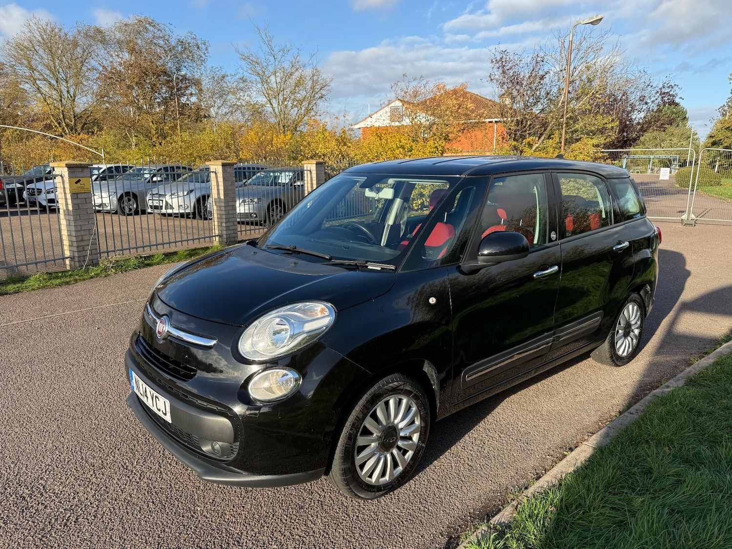 Used Fiat 500L 2014 for sale - 76370317: Photo 3