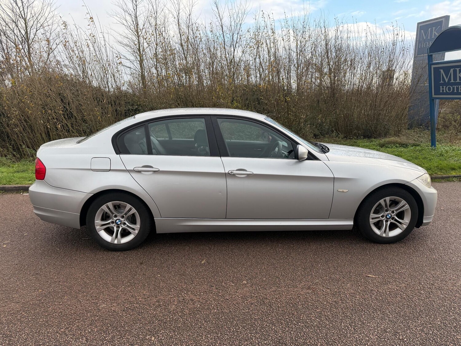Used BMW 3 Series 2011 for sale - 76849580: Photo 8