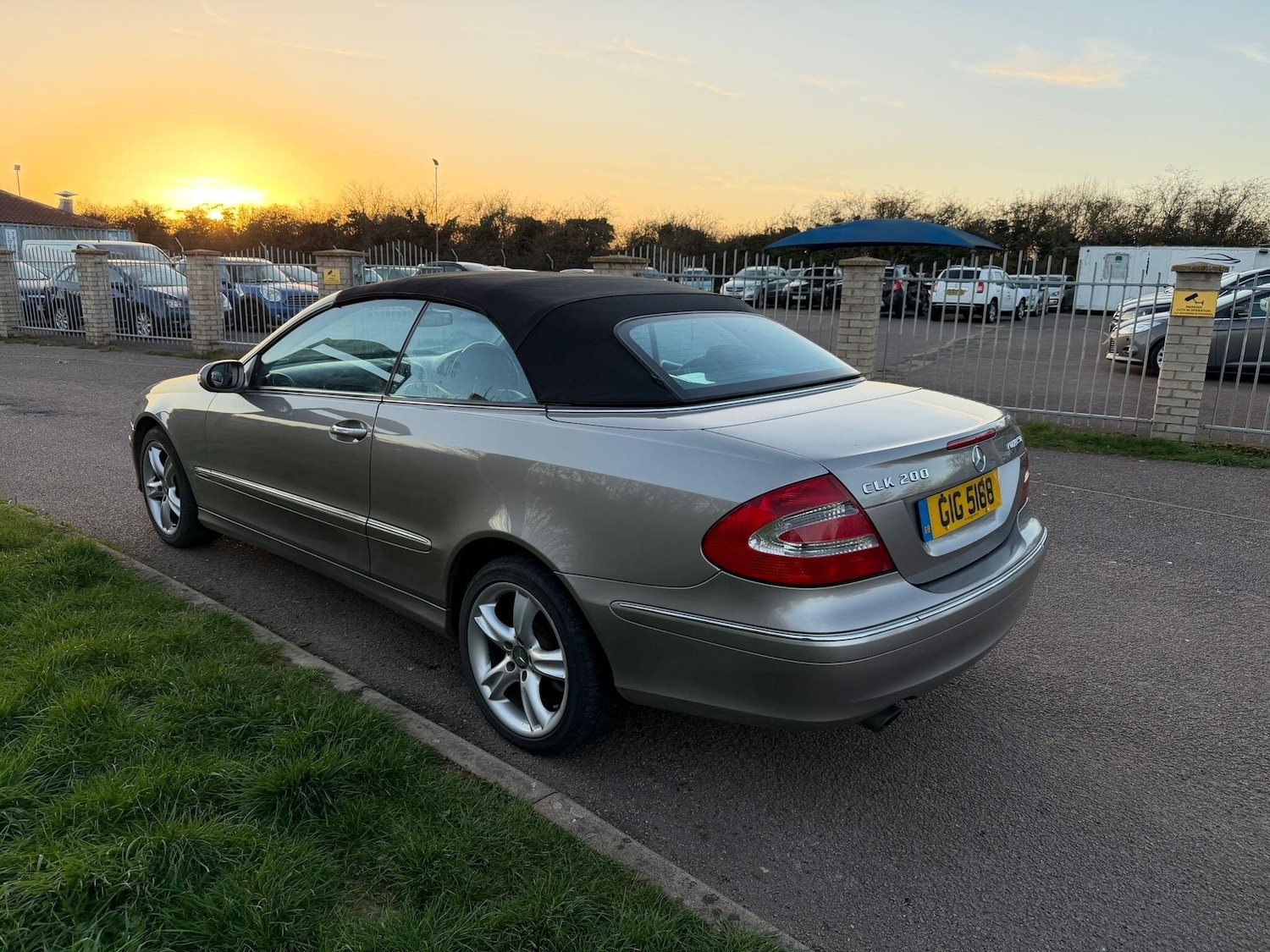 Used Mercedes-Benz CLK 2005 for sale - 77883288: Photo 13
