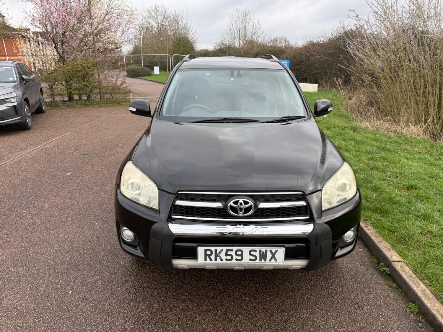 Used Toyota RAV4 2010 for sale - 77705225: Photo 2