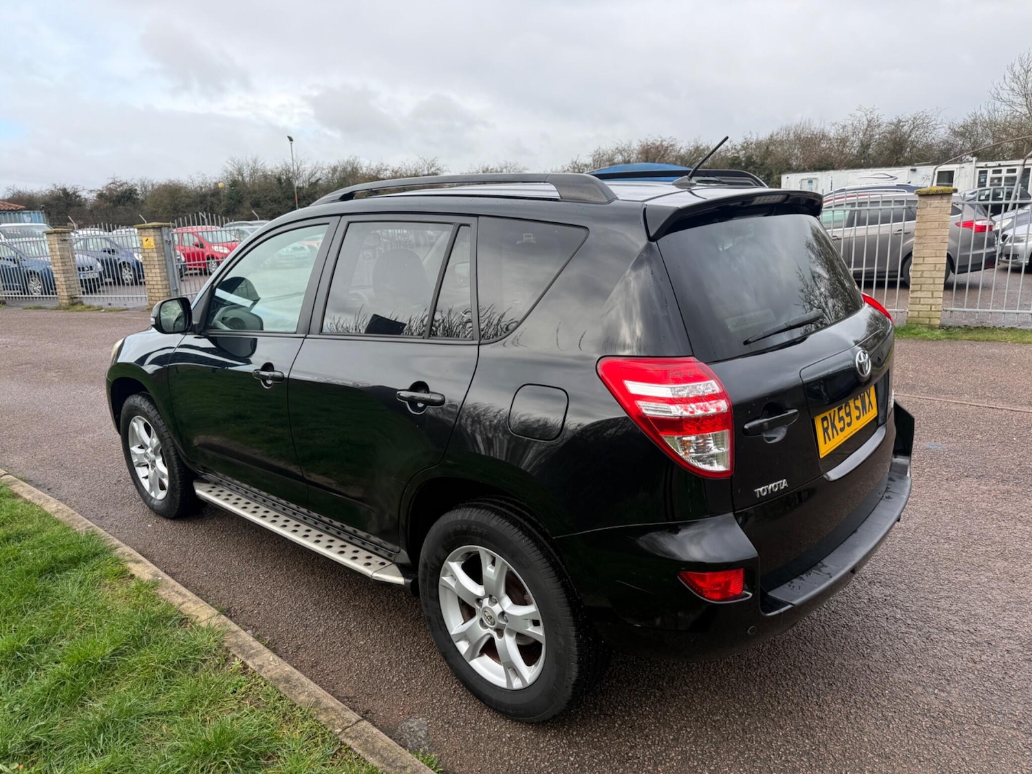 Used Toyota RAV4 2010 for sale - 77705225: Photo 4