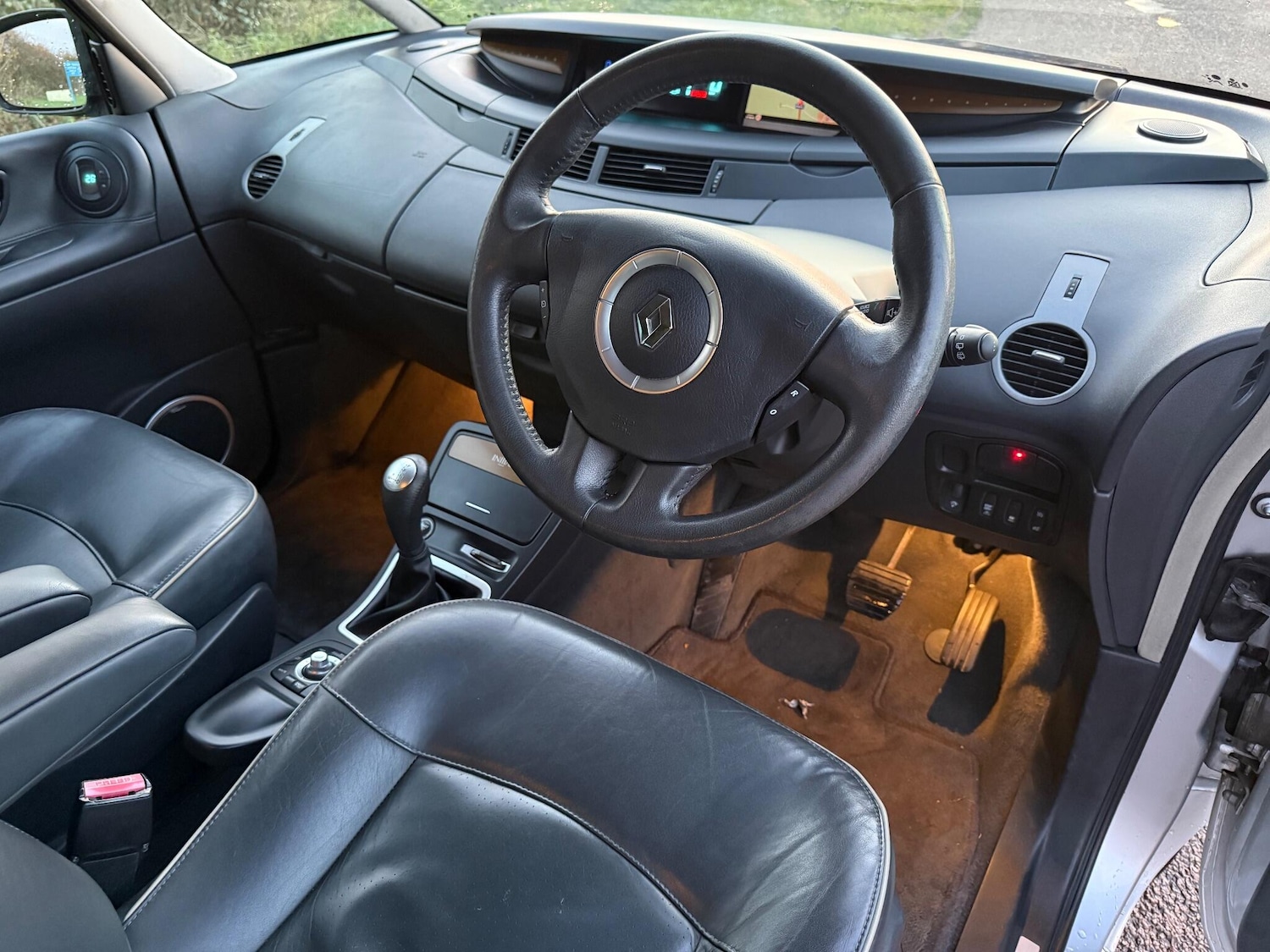 Used Renault Grand Espace 2010 for sale - 76964938: Photo 12