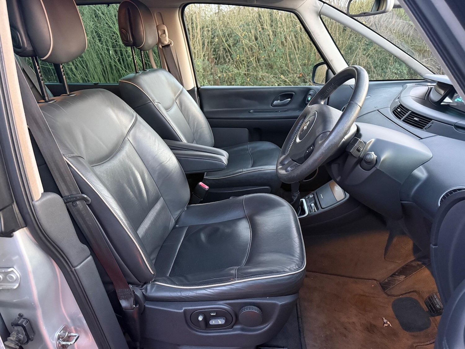 Used Renault Grand Espace 2010 for sale - 76964938: Photo 14