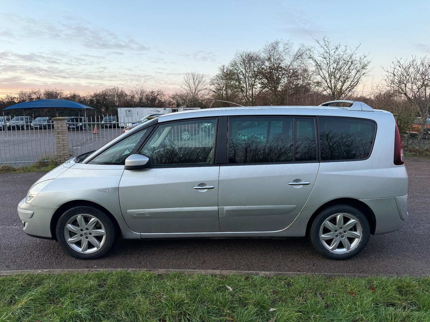 Used Renault Grand Espace 2010 for sale - 76964938: Photo 5