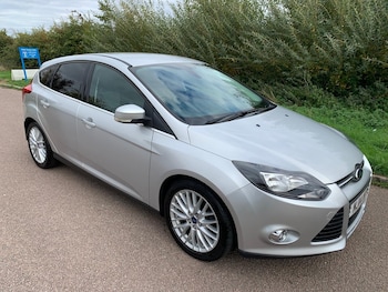 2014 (14) - 1.0T EcoBoost Zetec Euro 5 (s/s) 5dr