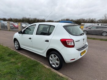 Used Dacia Sandero 2014 for sale - 77683495: Photo