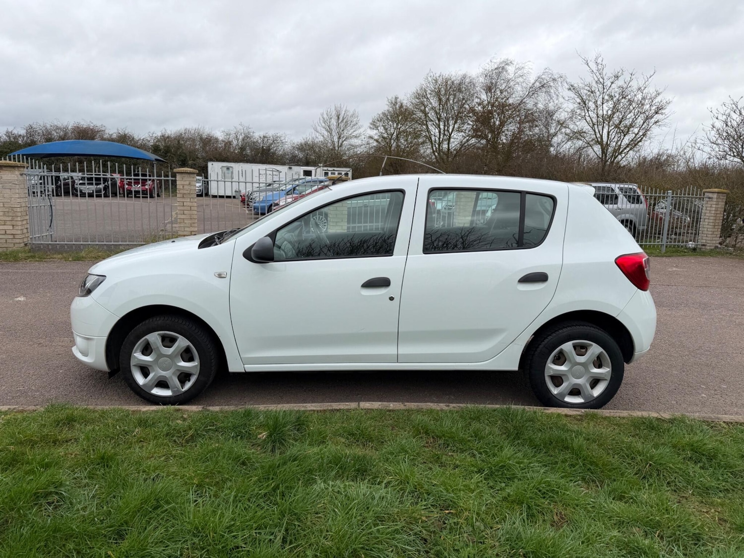 Used Dacia Sandero for sale - 77683495: Photo 5