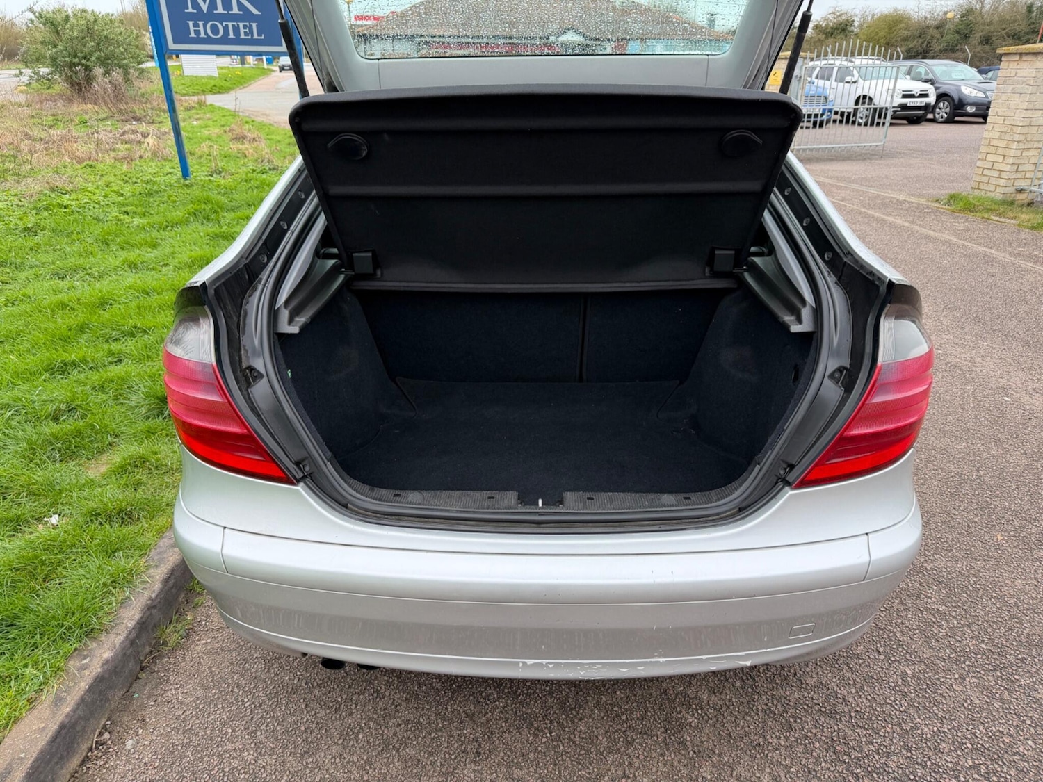 Used Mercedes-Benz C Class 2003 for sale - 77898517: Photo 17