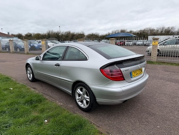 Used Mercedes-Benz C Class 2003 for sale - 77898517: Photo