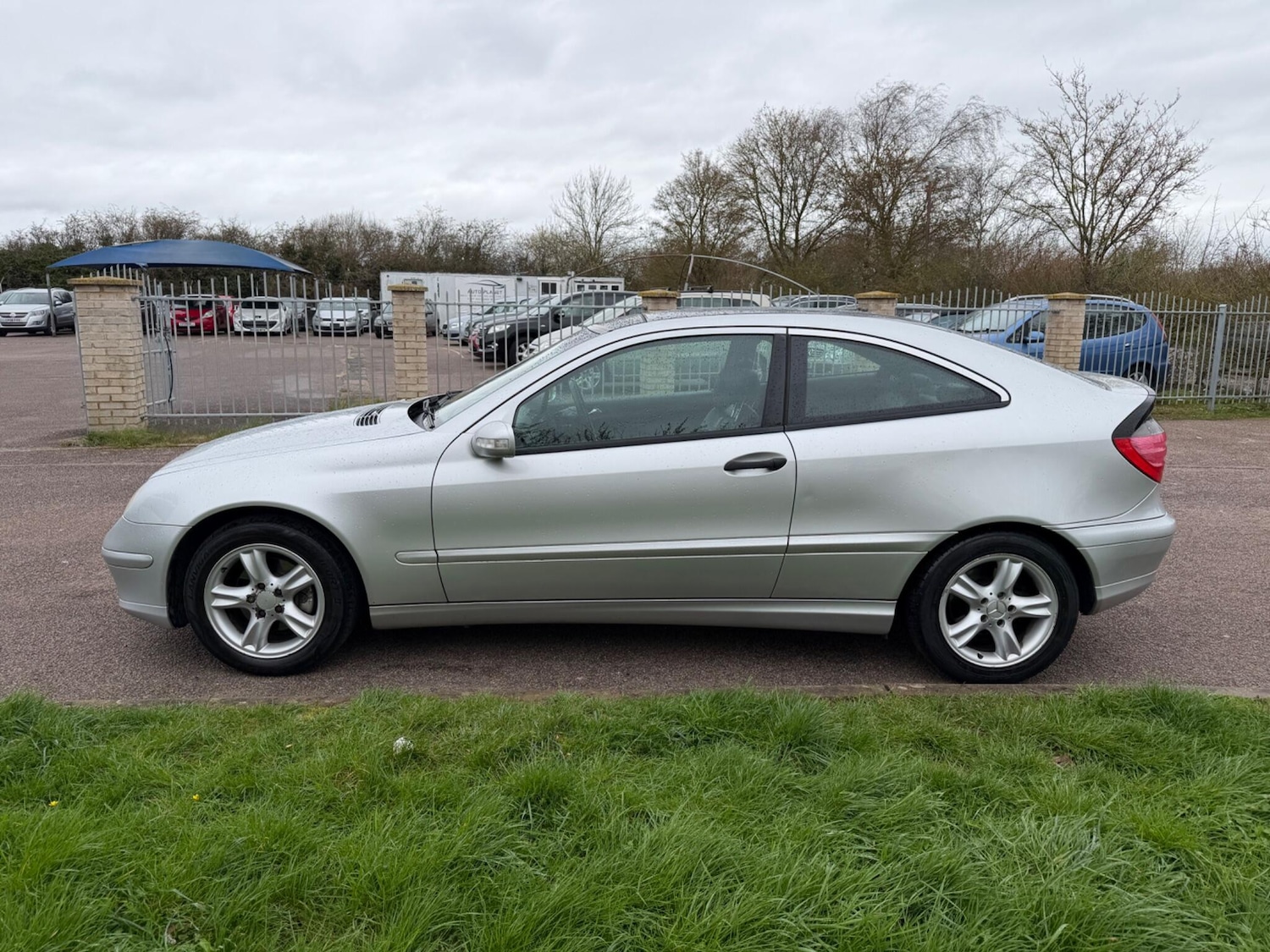 Used Mercedes-Benz C Class 2003 for sale - 77898517: Photo 5
