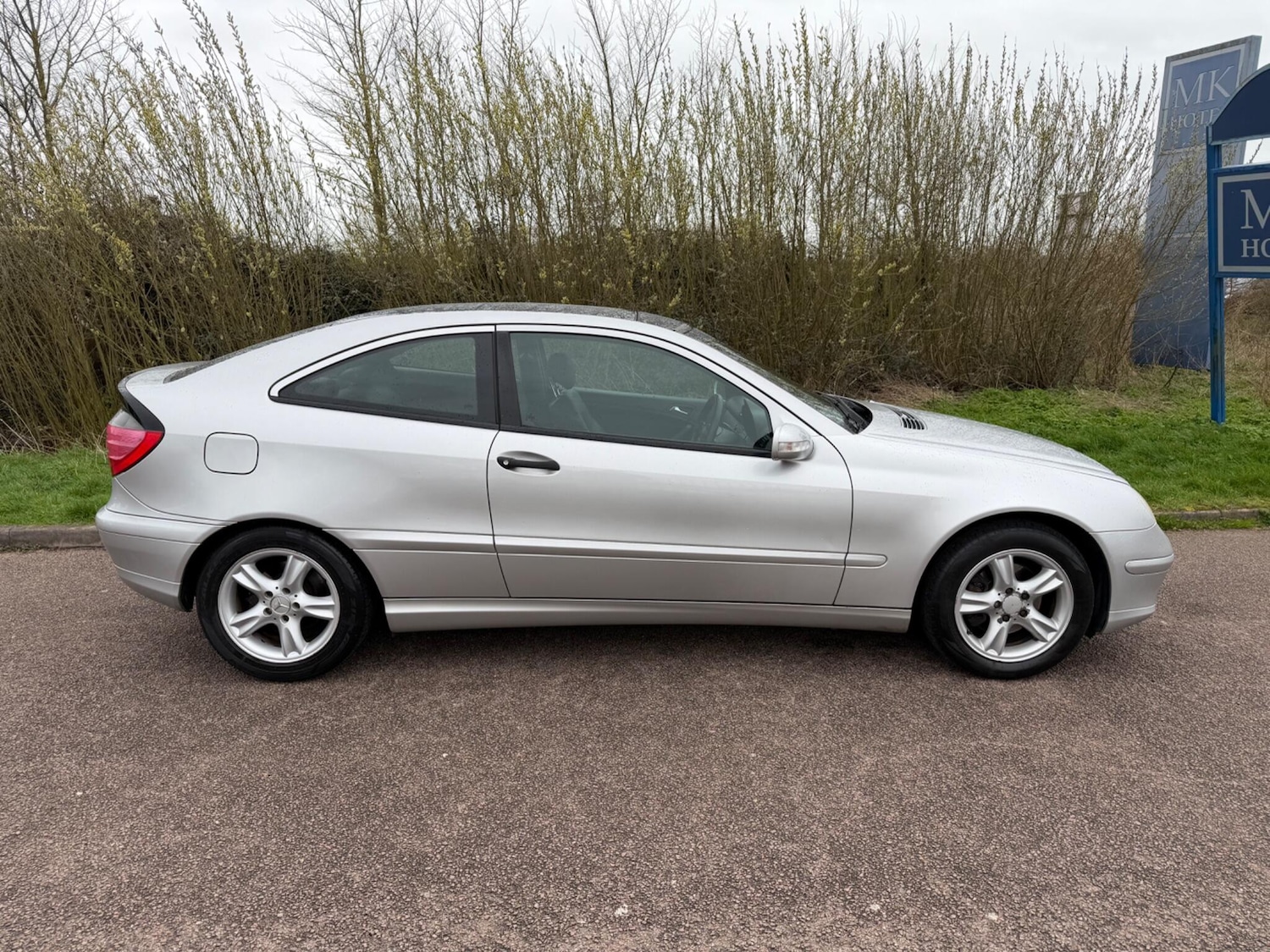 Used Mercedes-Benz C Class 2003 for sale - 77898517: Photo 8