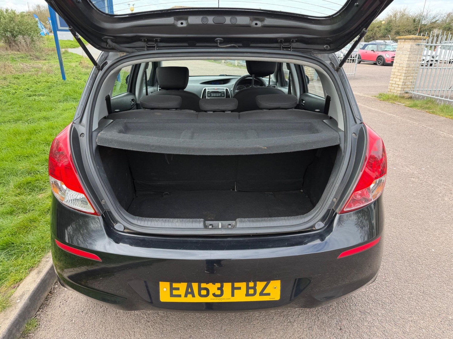 Used Hyundai i20 2013 for sale - 78086498: Photo 20