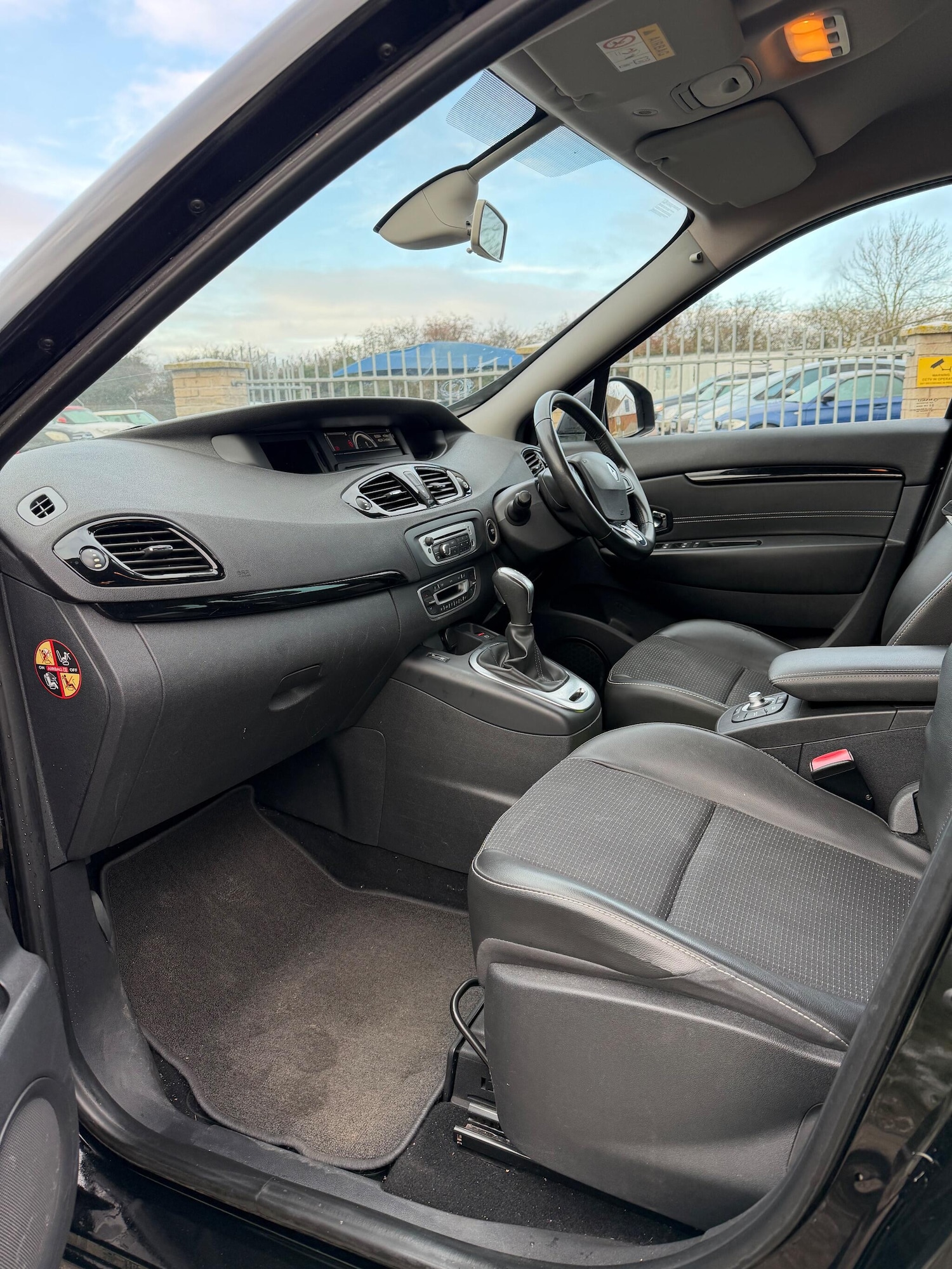 Used Renault Grand Scenic 2014 for sale - 77120440: Photo 14