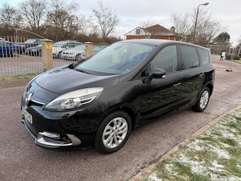 Used Renault Grand Scenic 2014 for sale - 77120440: Photo