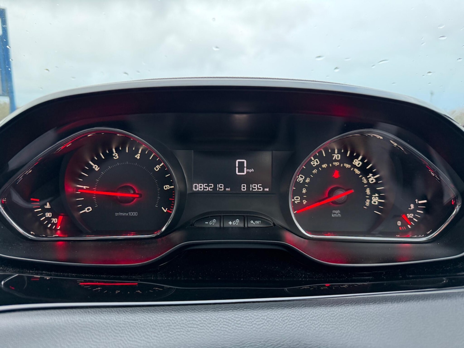 Used Peugeot 208 2013 for sale - 77396458: Photo 10