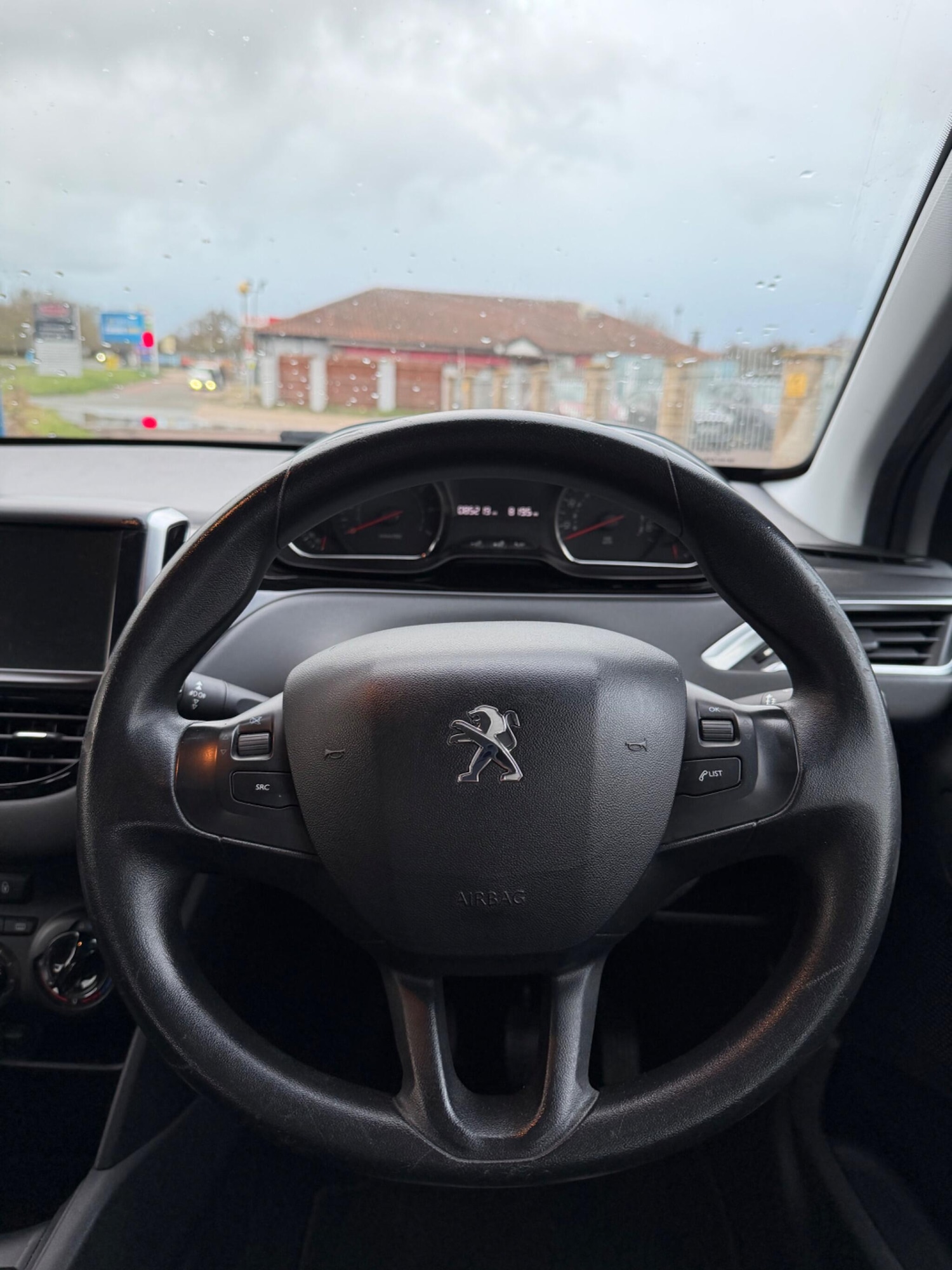 Used Peugeot 208 2013 for sale - 77396458: Photo 12