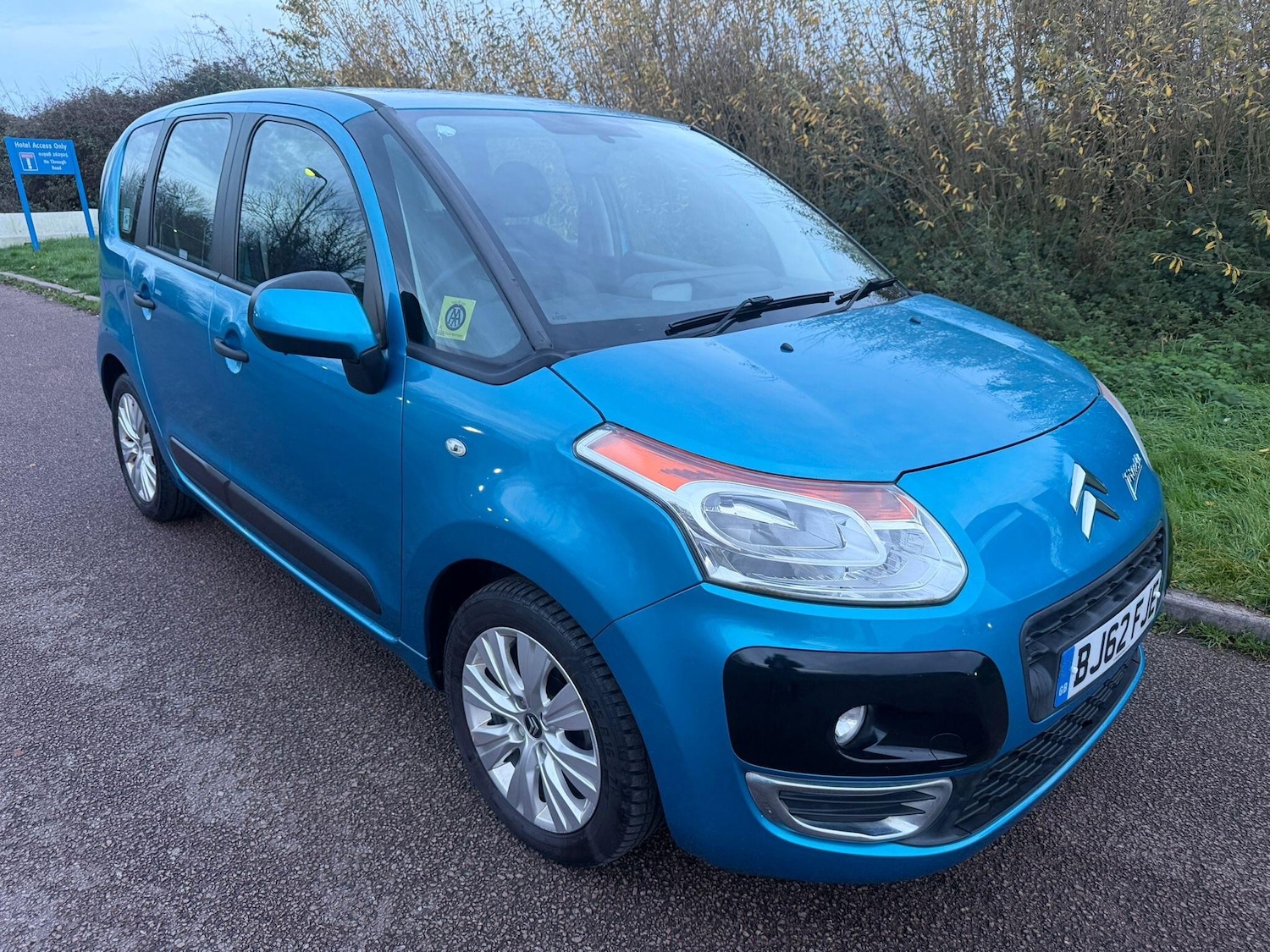 Used Citroen C3 Picasso 2012 for sale - 76572238: Photo 1