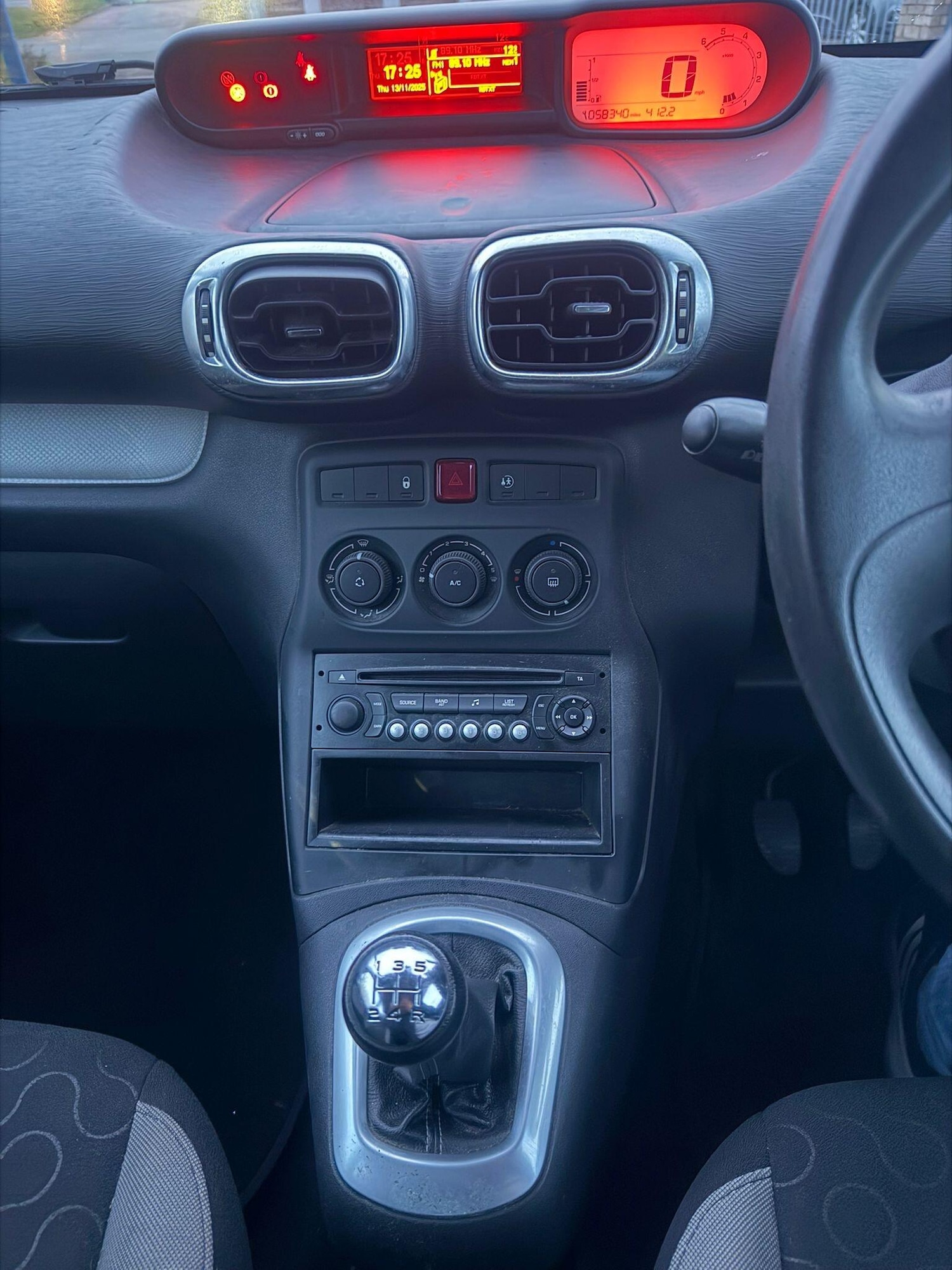 Used Citroen C3 Picasso 2012 for sale - 76572238: Photo 11