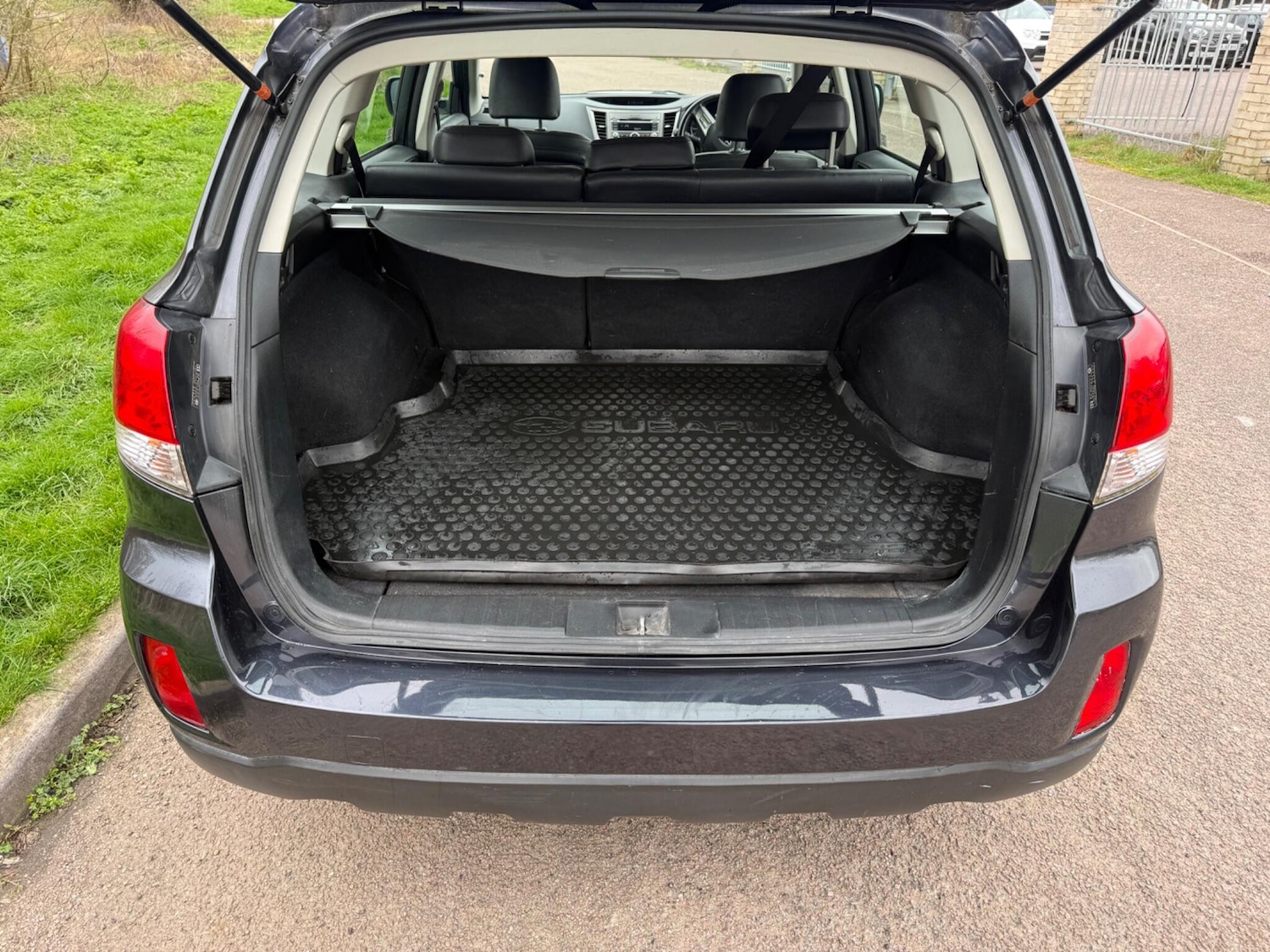 Used Subaru Outback 2012 for sale - 77882637: Photo 16