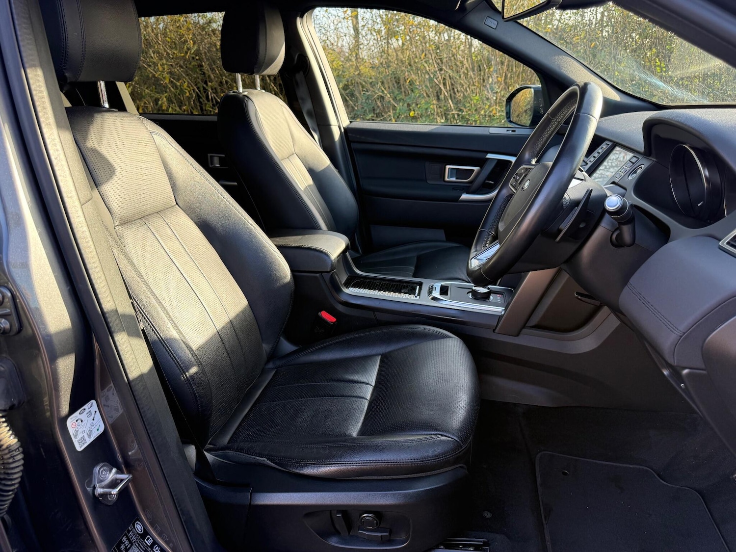 Used Land Rover Discovery Sport 2018 for sale - 76607972: Photo 15