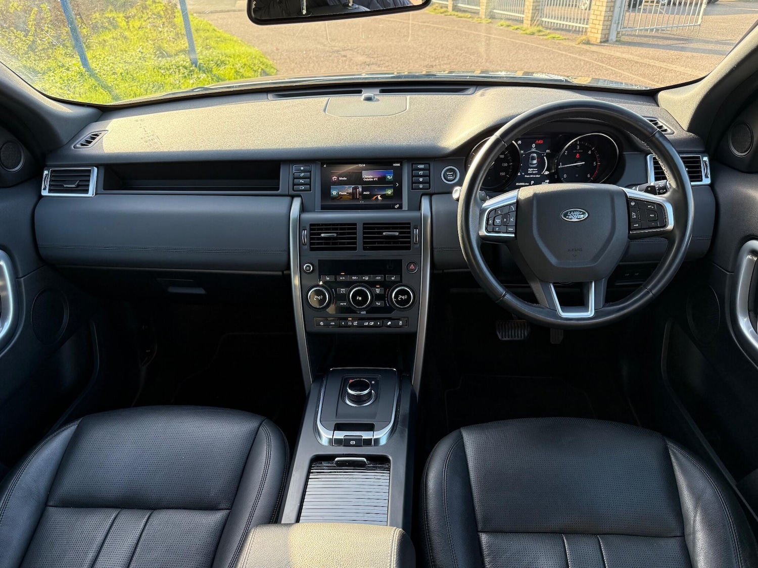 Used Land Rover Discovery Sport 2018 for sale - 76607972: Photo 8