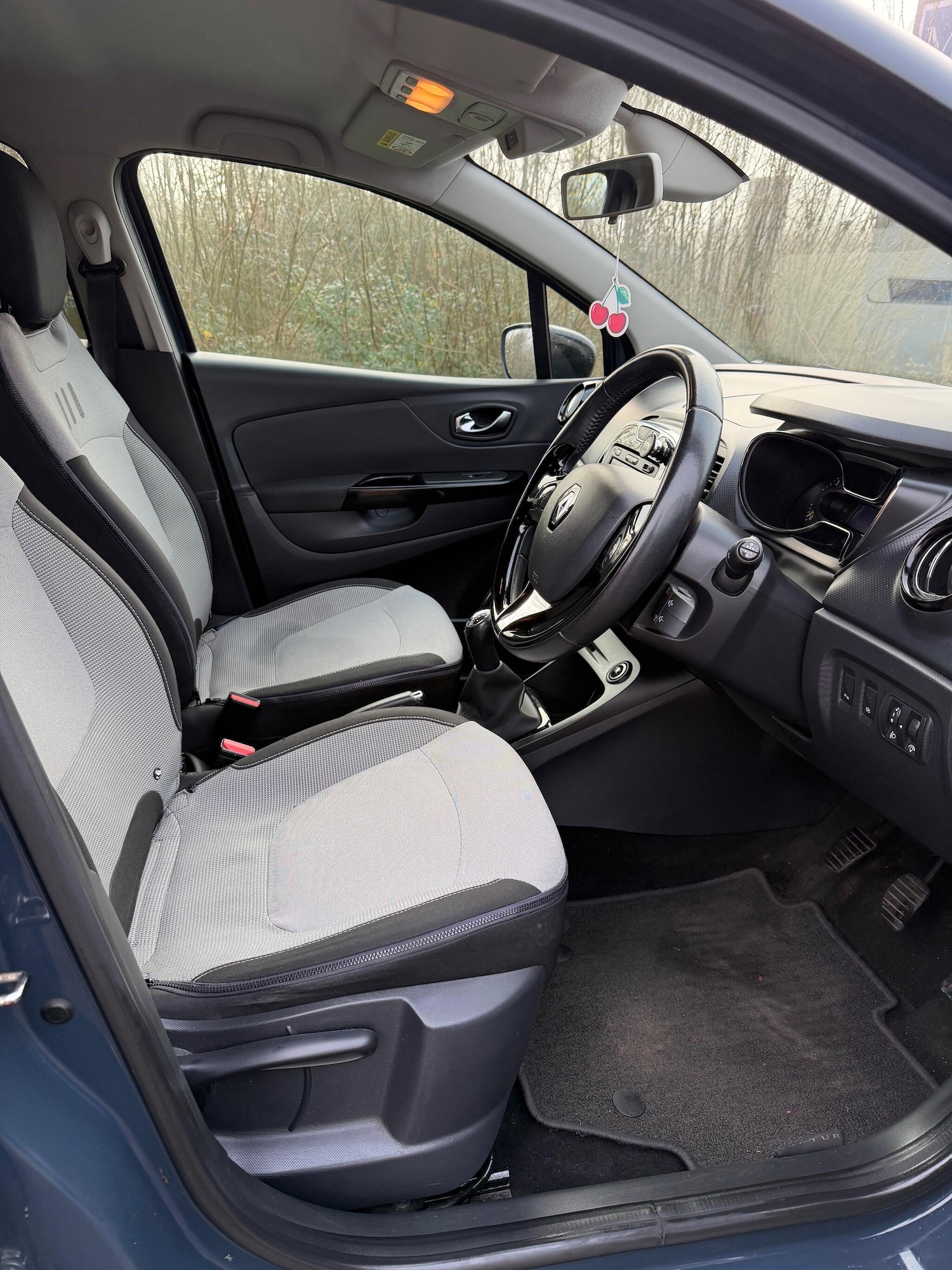 Used Renault Captur 2014 for sale - 77015419: Photo 14