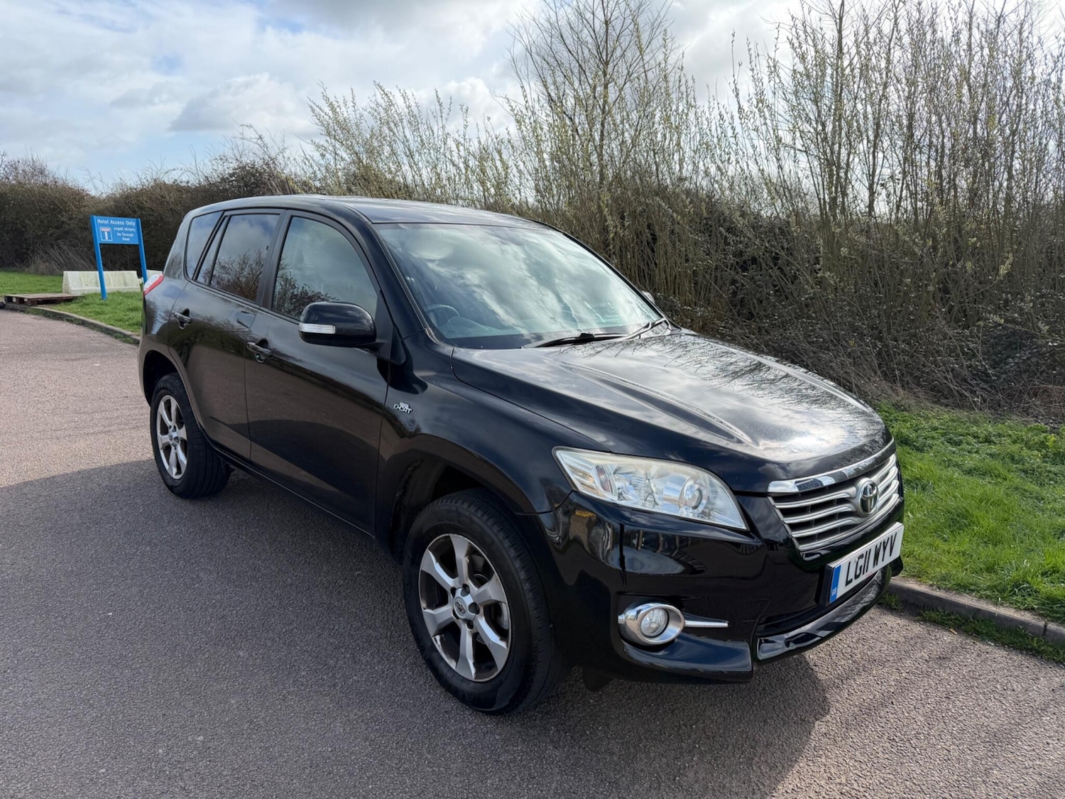 Used Toyota RAV4 2011 for sale - 77892842: Photo 1