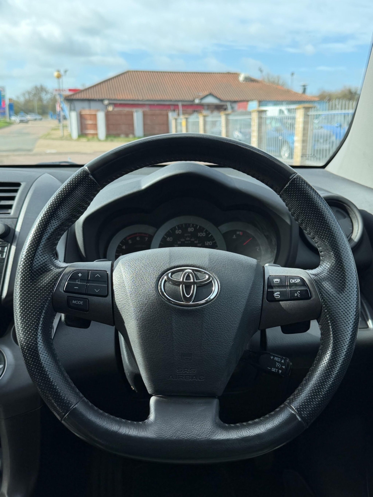 Used Toyota RAV4 2011 for sale - 77892842: Photo 12