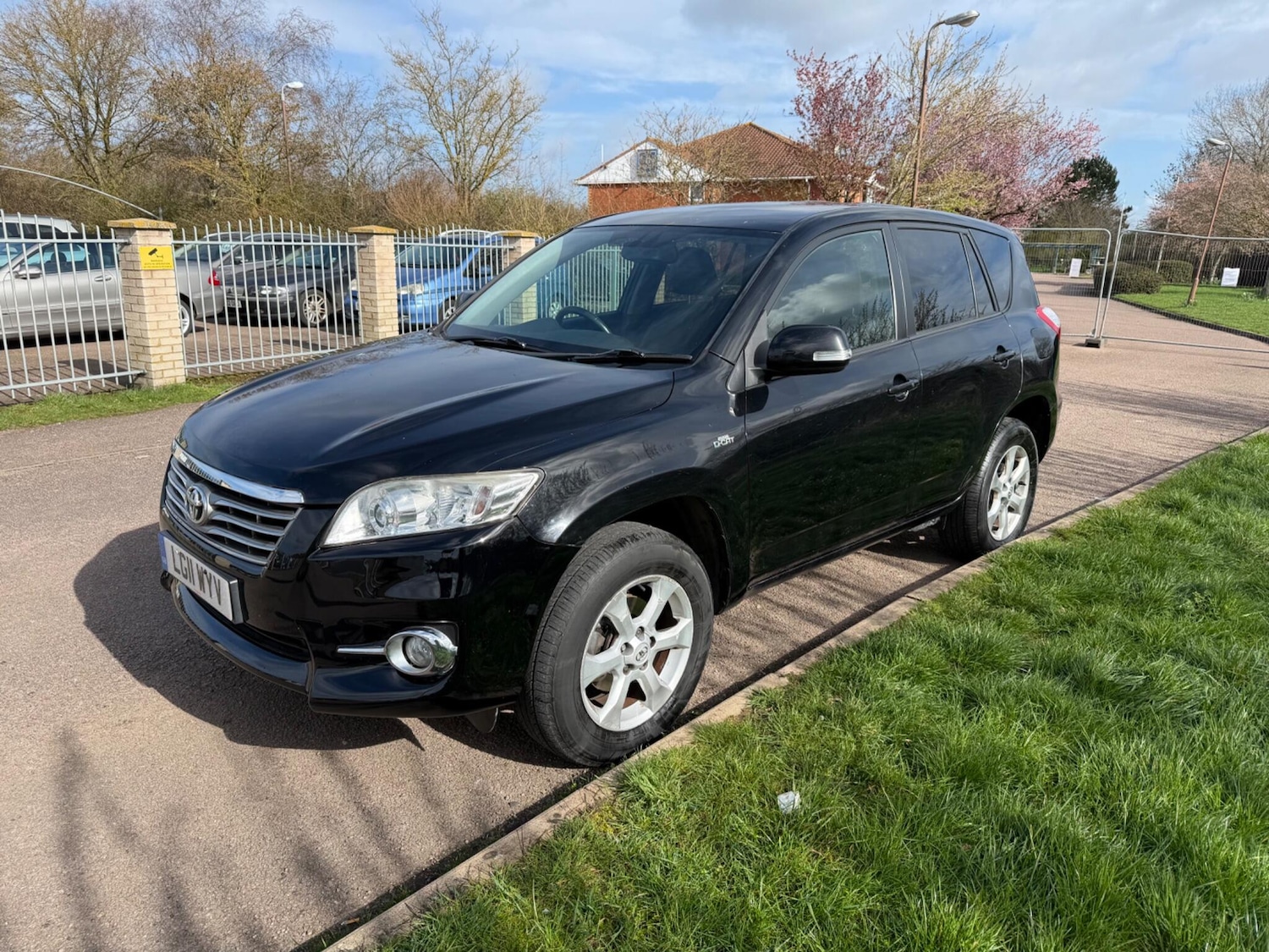 Used Toyota RAV4 2011 for sale - 77892842: Photo 3