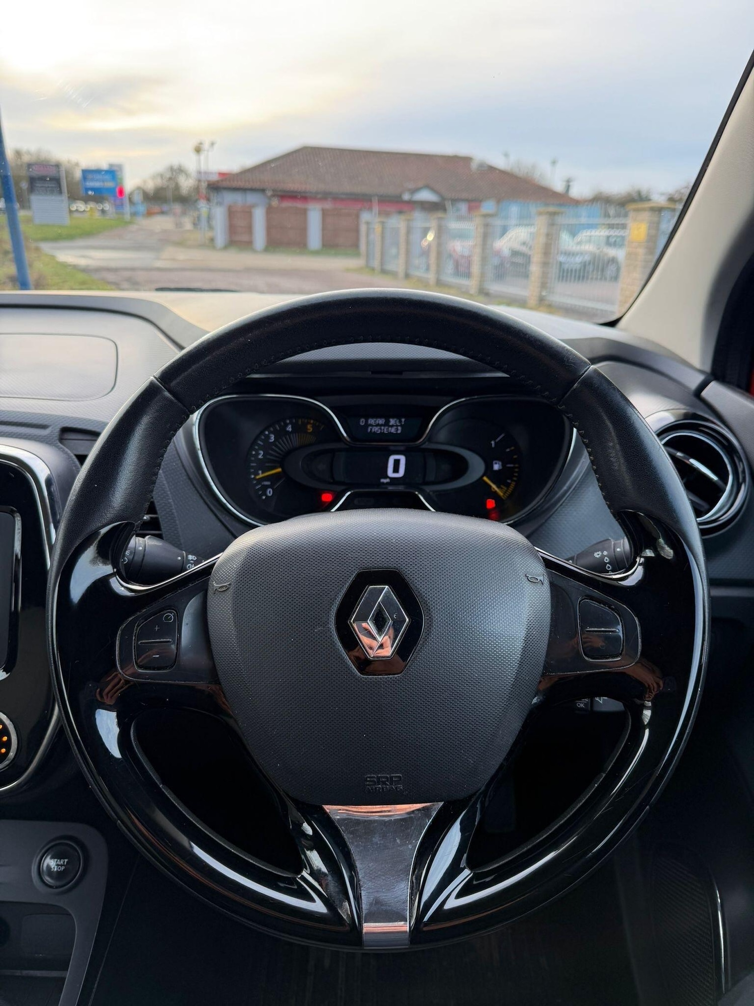 Used Renault Captur for sale - 77215987: Photo 12