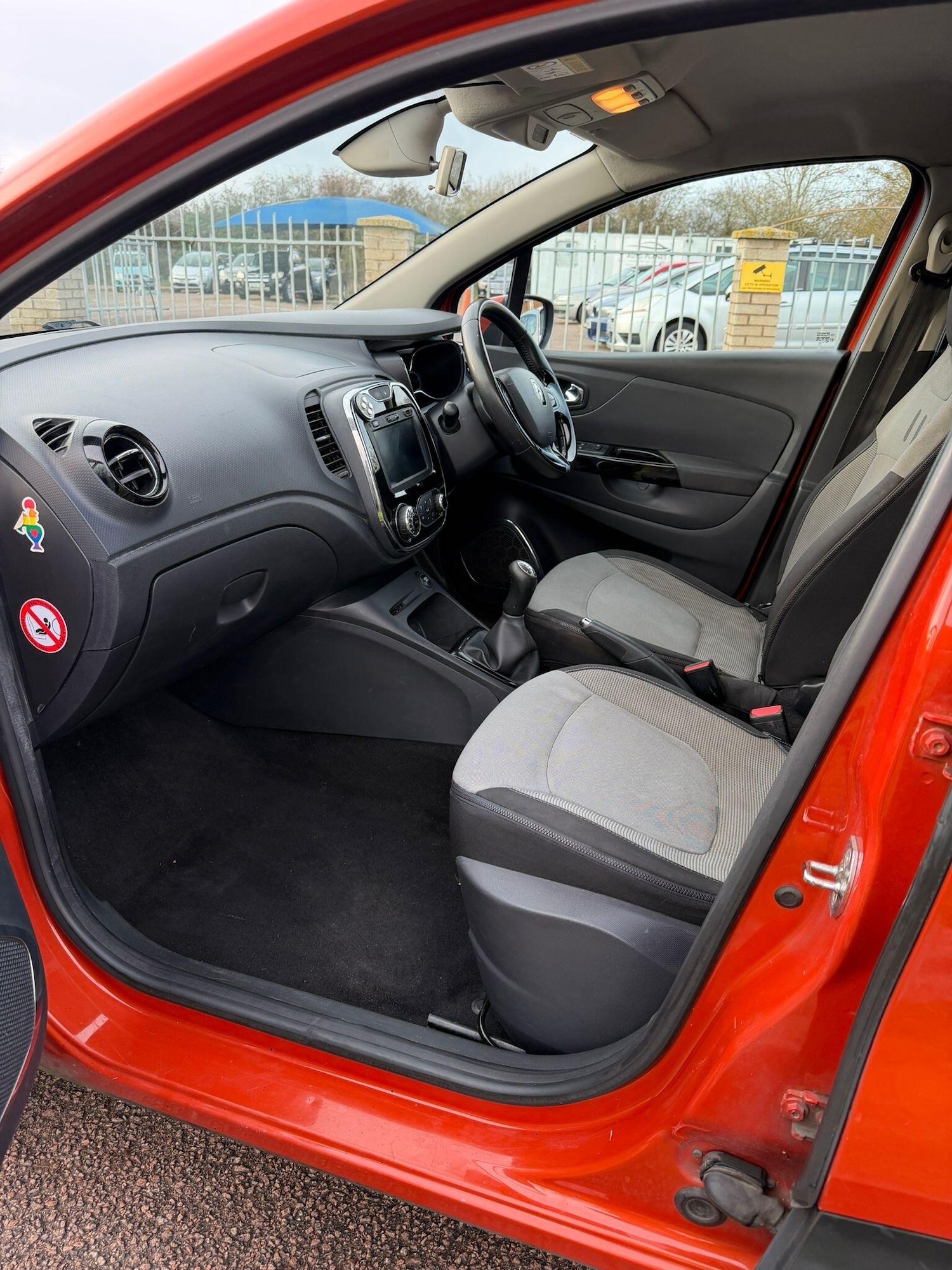 Used Renault Captur for sale - 77215987: Photo 14