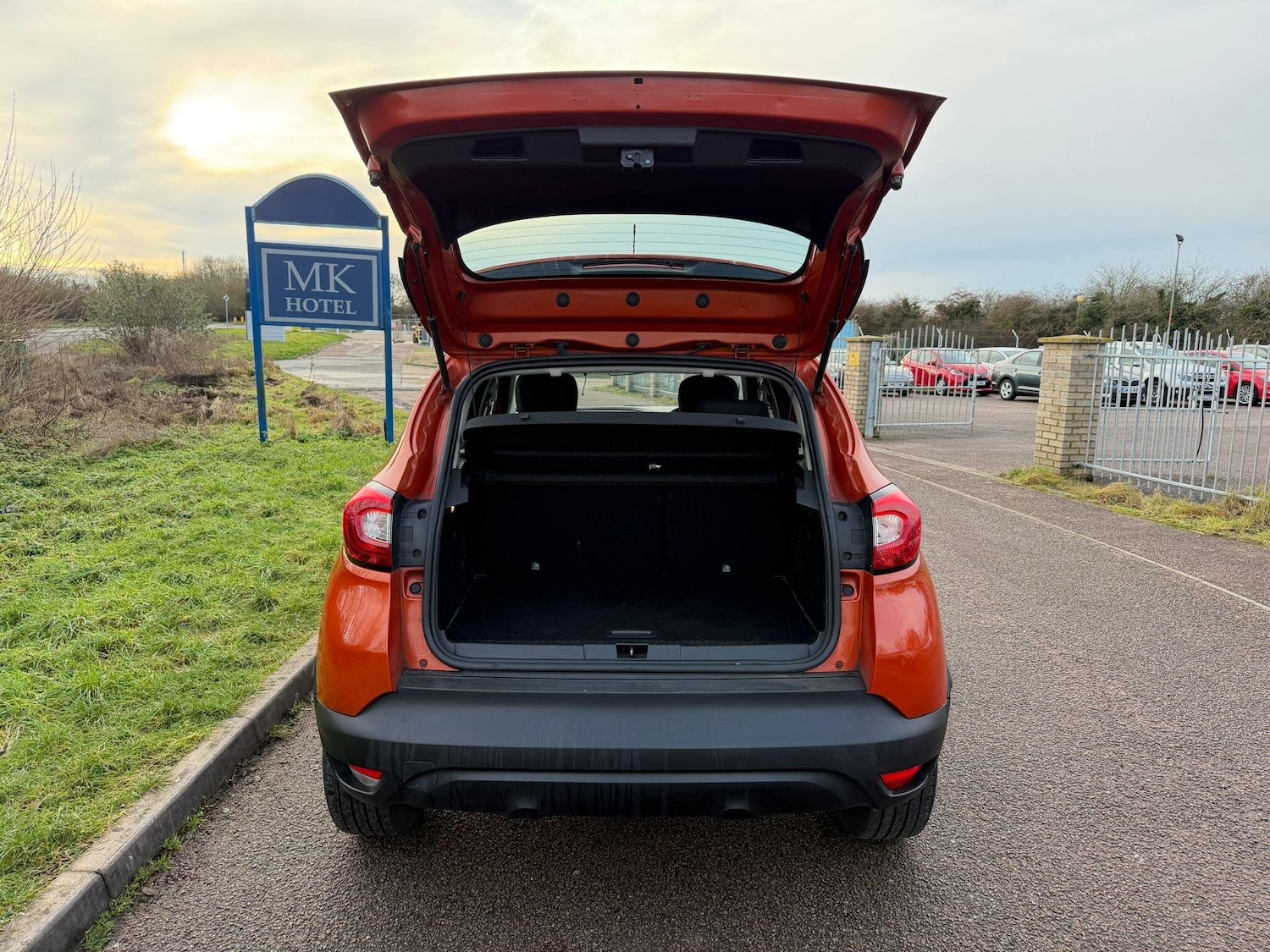 Used Renault Captur for sale - 77215987: Photo 17