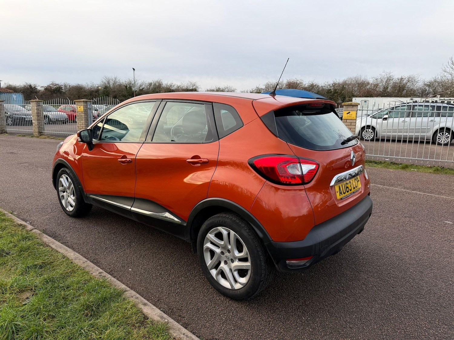Used Renault Captur for sale - 77215987: Photo 4