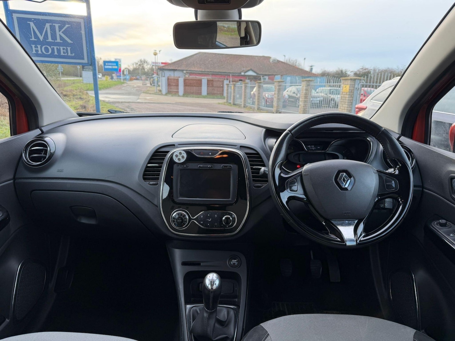 Used Renault Captur for sale - 77215987: Photo 9