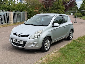 Used Hyundai i20 2011 for sale - 78771611: Photo