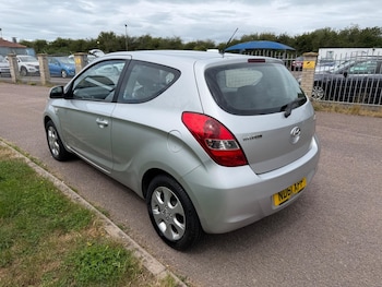 Used Hyundai i20 2011 for sale - 78771611: Photo