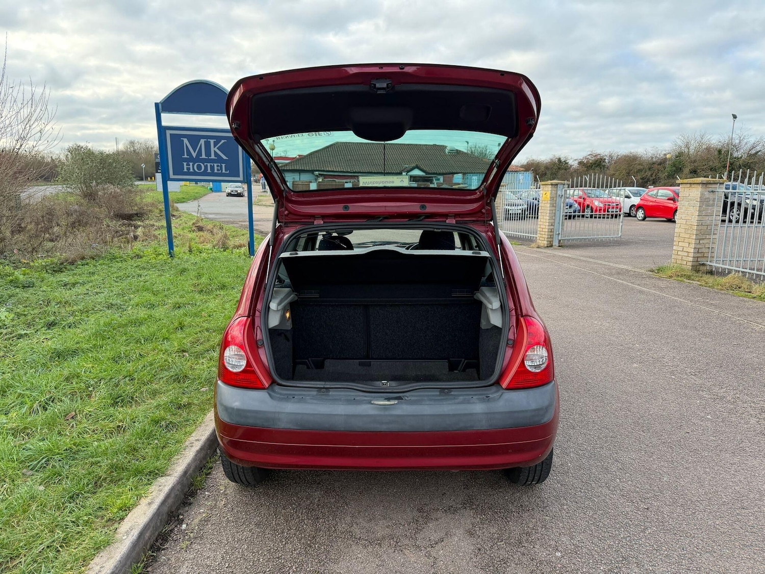 Used Renault Clio 2002 for sale - 77143823: Photo 17