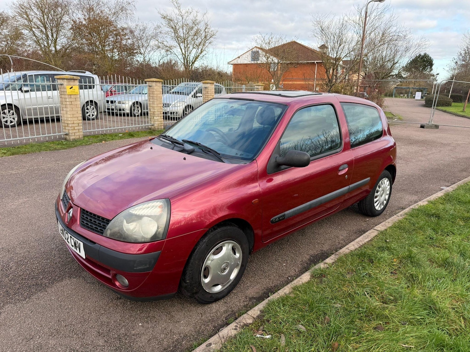 Used Renault Clio 2002 for sale - 77143823: Photo 3