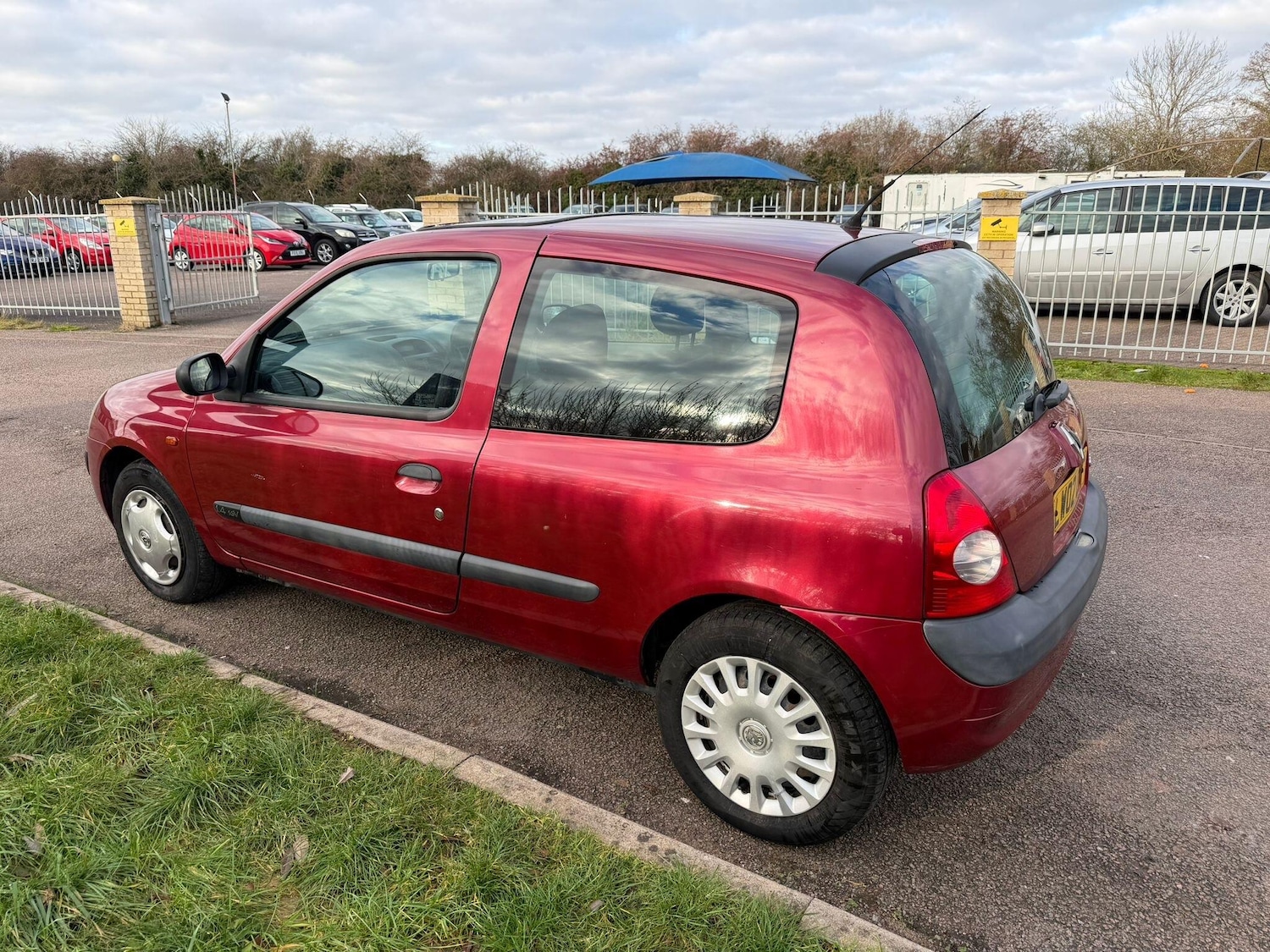 Used Renault Clio 2002 for sale - 77143823: Photo 4