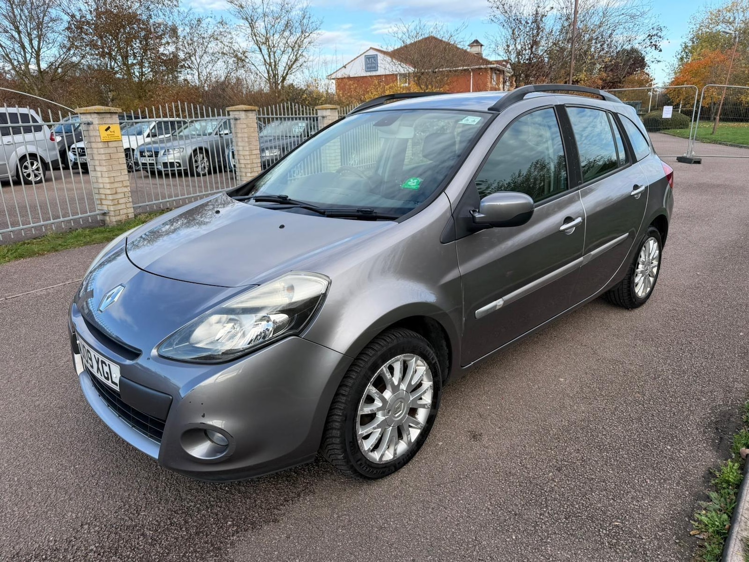 Used Renault Clio 2009 for sale - 76472690: Photo 3