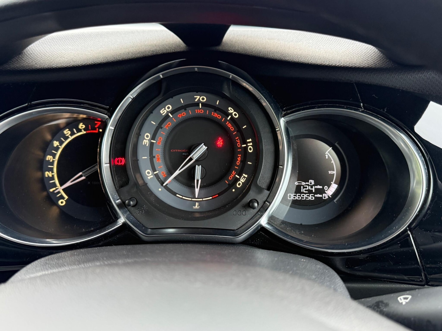 Used Citroen DS3 2015 for sale - 75991152: Photo 11