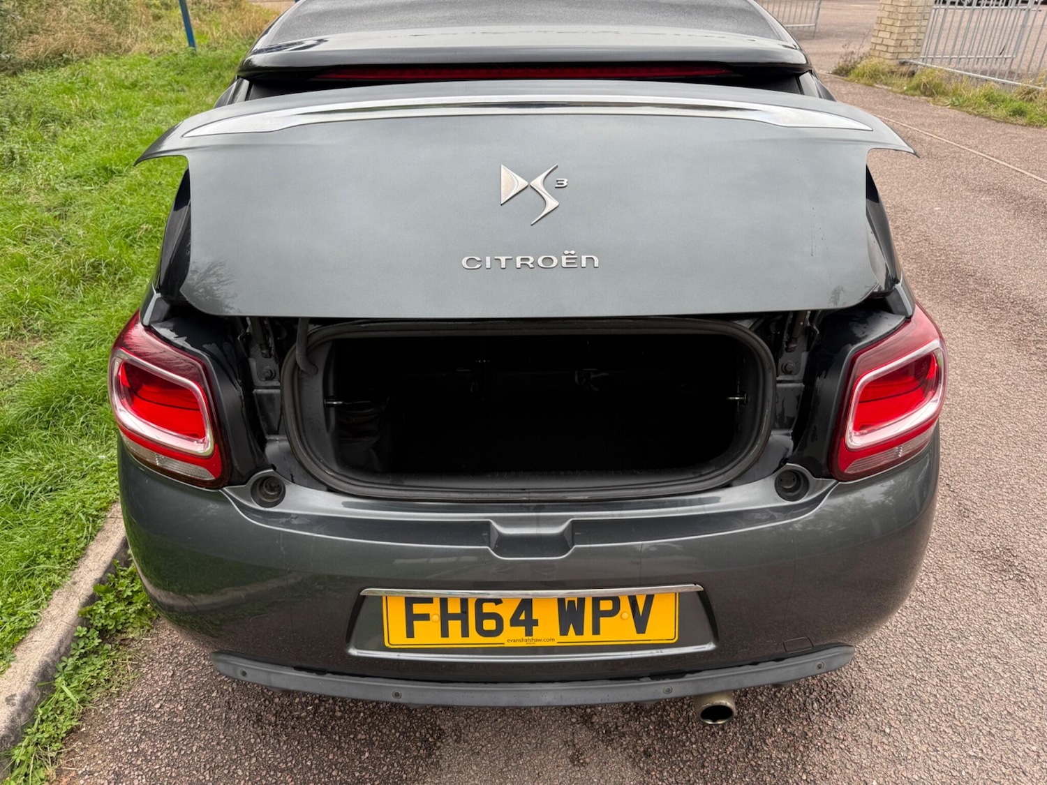 Used Citroen DS3 2015 for sale - 75991152: Photo 15