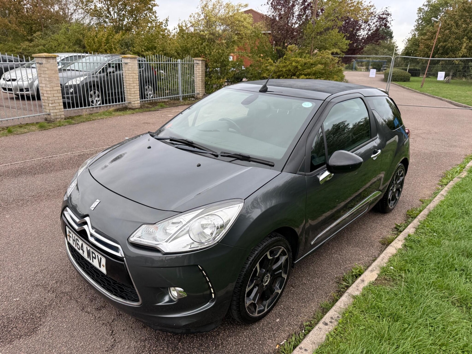 Used Citroen DS3 2015 for sale - 75991152: Photo 3