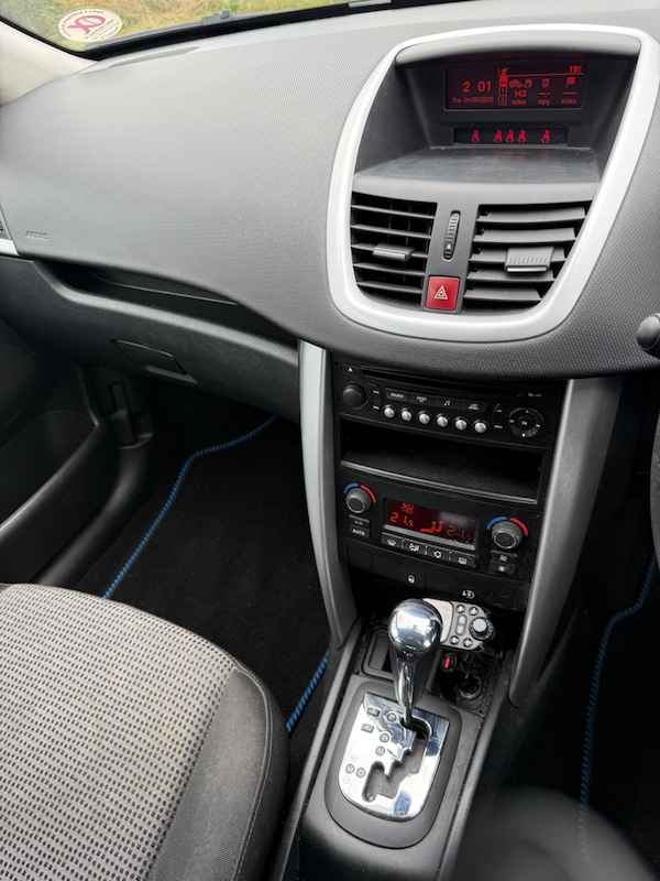 Used Peugeot 207 2009 for sale - 76043408: Photo 12
